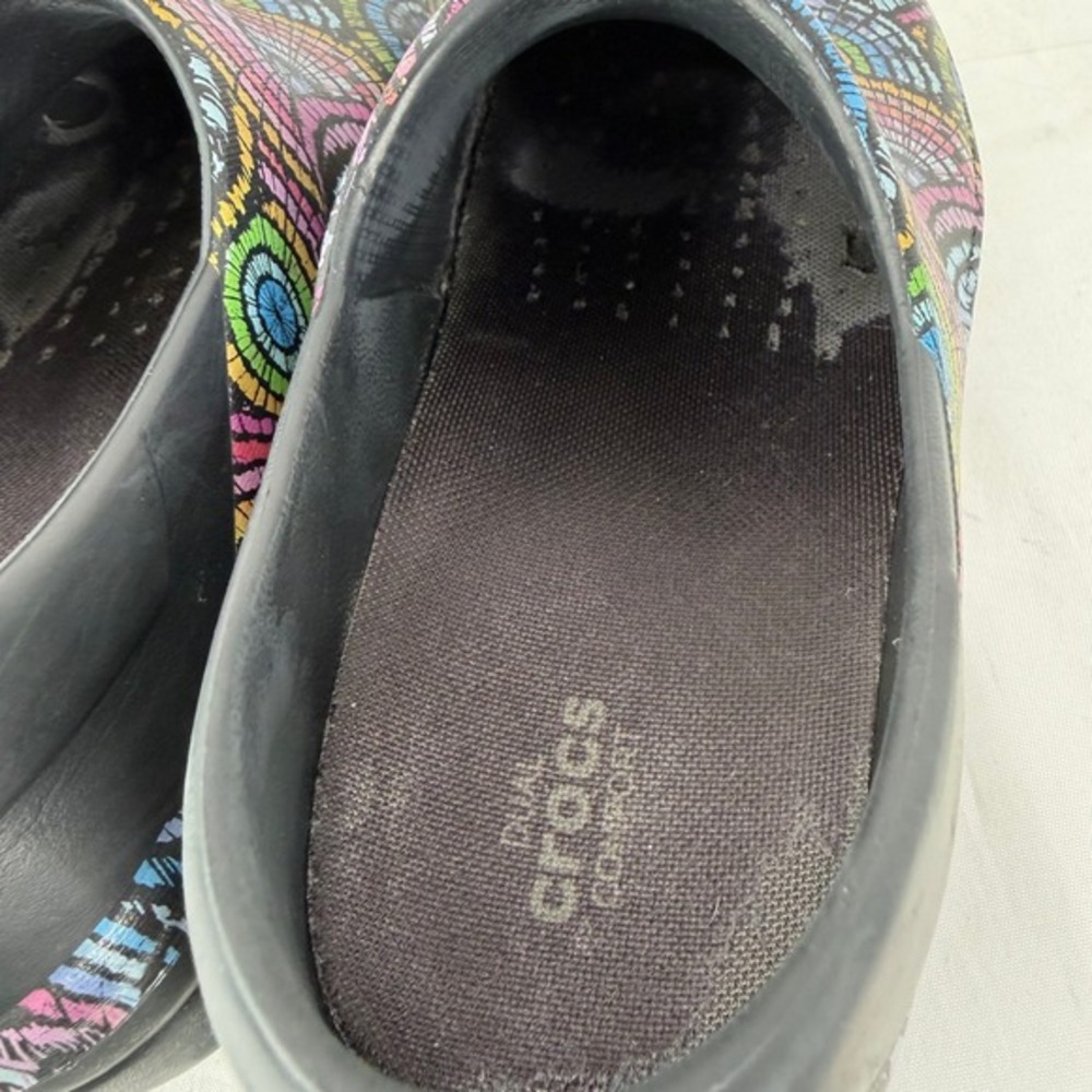 Crocs Neria Pro II Graphic Clog Womens 8 Black Multicolor Slip Resistant - Picture 5 of 11